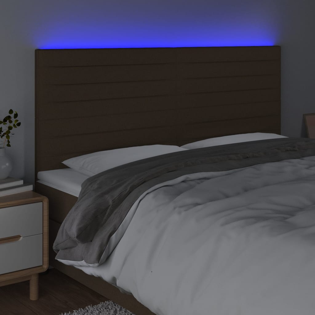 sengegavl med LED-lys 160x5x118/128 cm stof mørkebrun