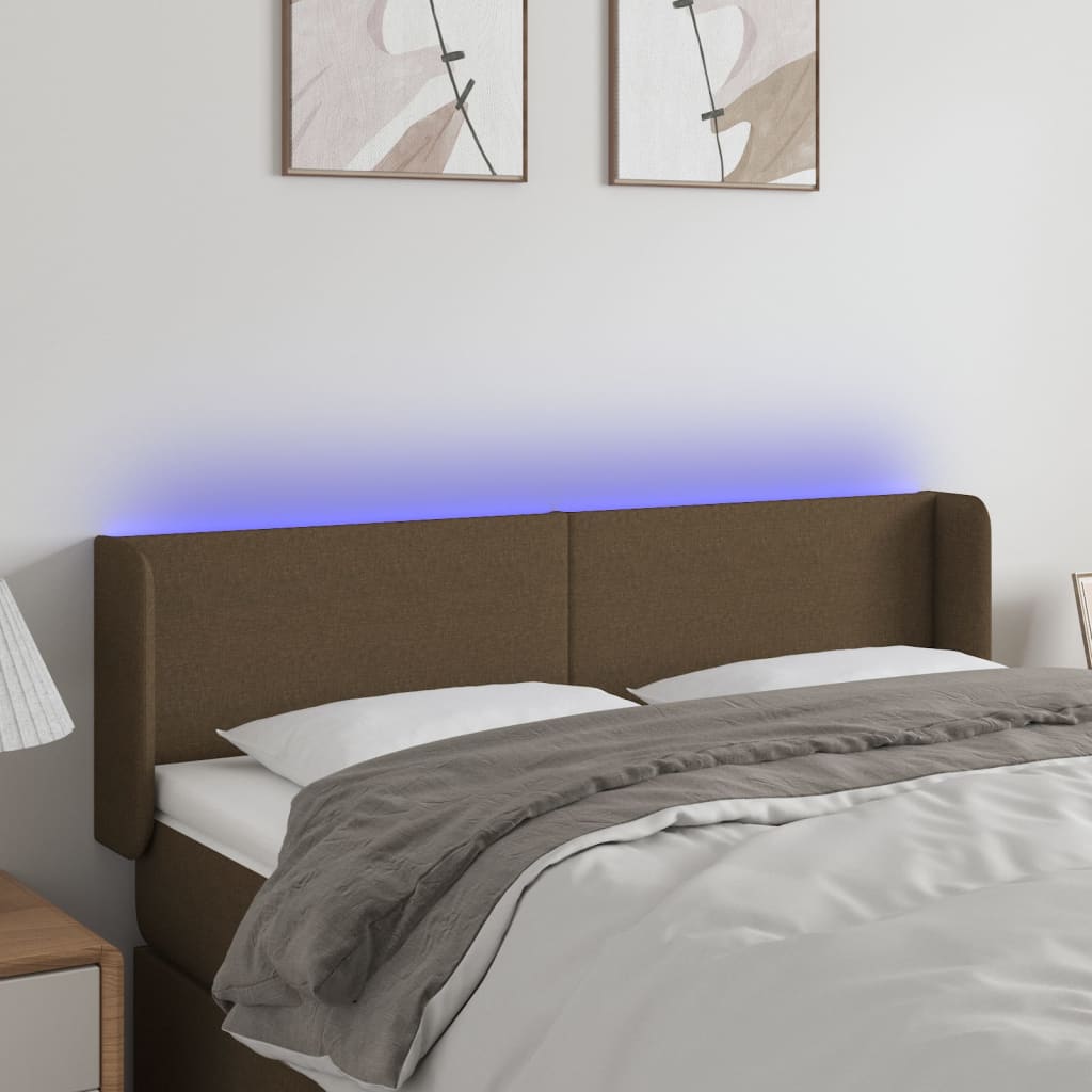 sengegavl med LED-lys 147x16x78/88 cm stof mørkebrun