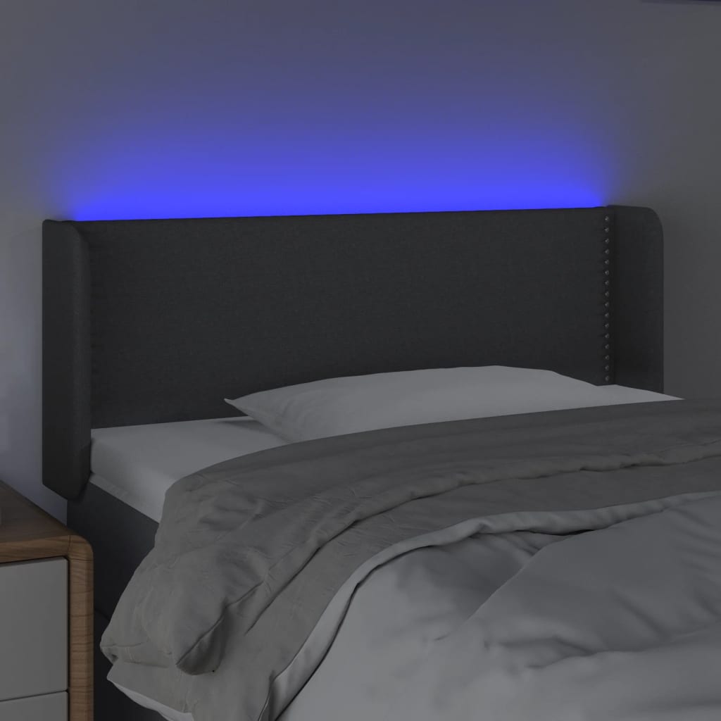 sengegavl med LED-lys 93x16x78/88 cm stof mørkegrå