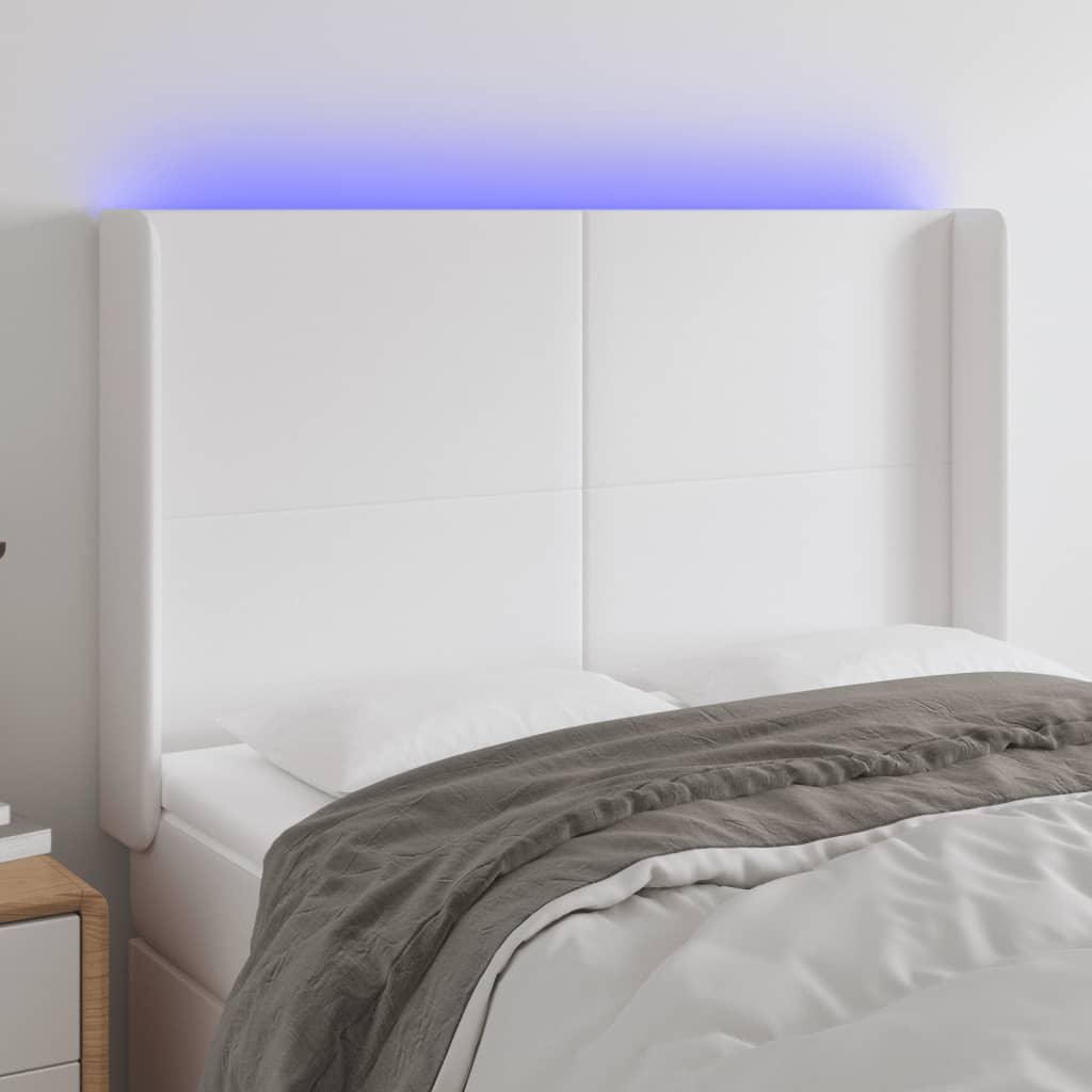 sengegavl med LED-lys 147x16x118/128 cm kunstlæder hvid