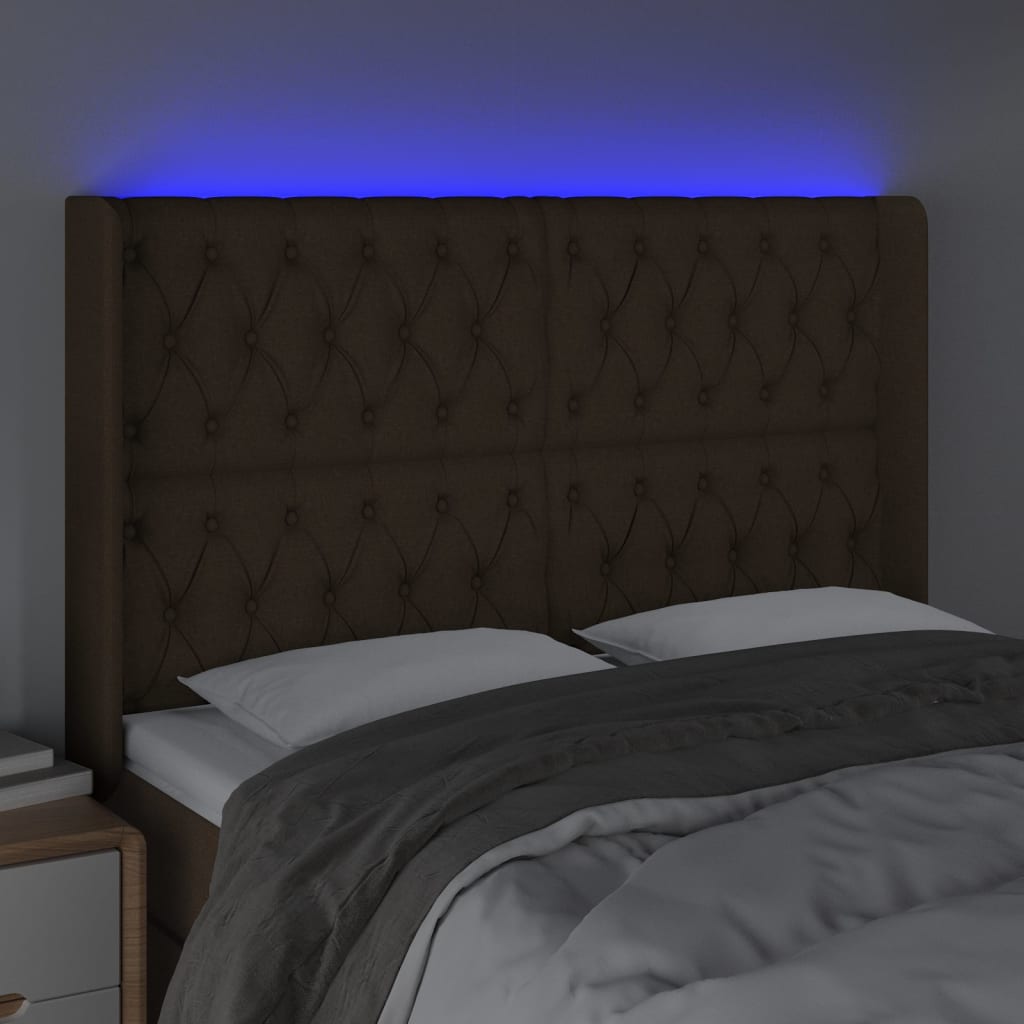 sengegavl med LED-lys 163x16x118/128 cm stof mørkebrun