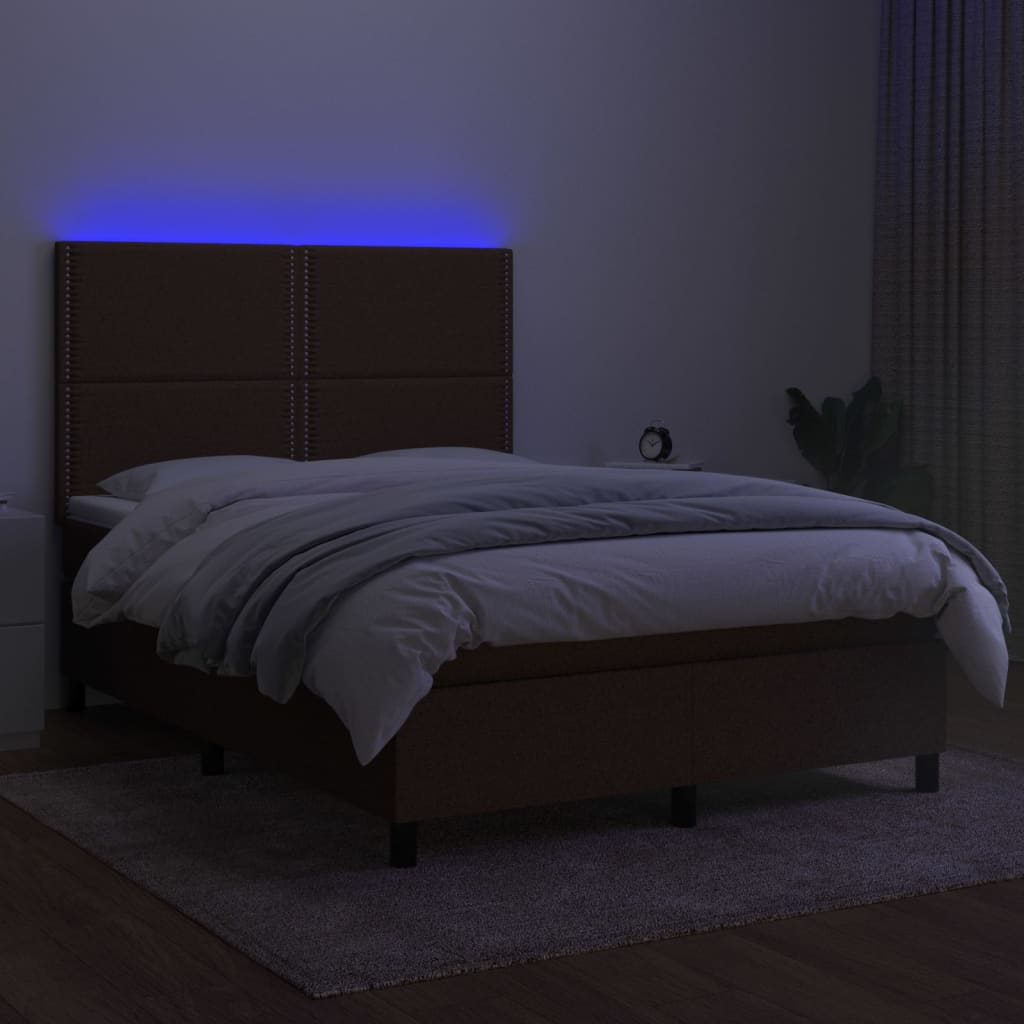 kontinentalseng med LED-lys 140x190 cm stof mørkebrun