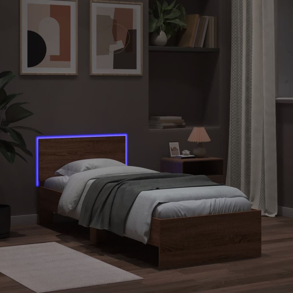 sengeramme med sengegavl og LED-lys 75x190 cm brun egetræsfarve