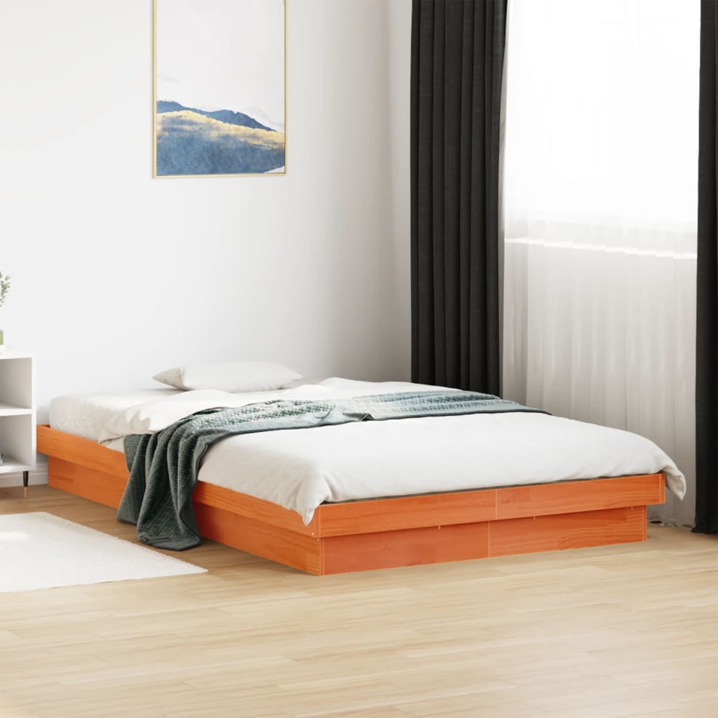 sengeramme med LED-lys 120x200 cm massivt fyrretræ gyldenbrun
