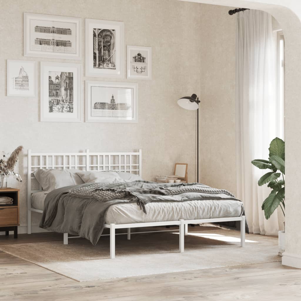 sengeramme med sengegavl 140x200 cm metal hvid