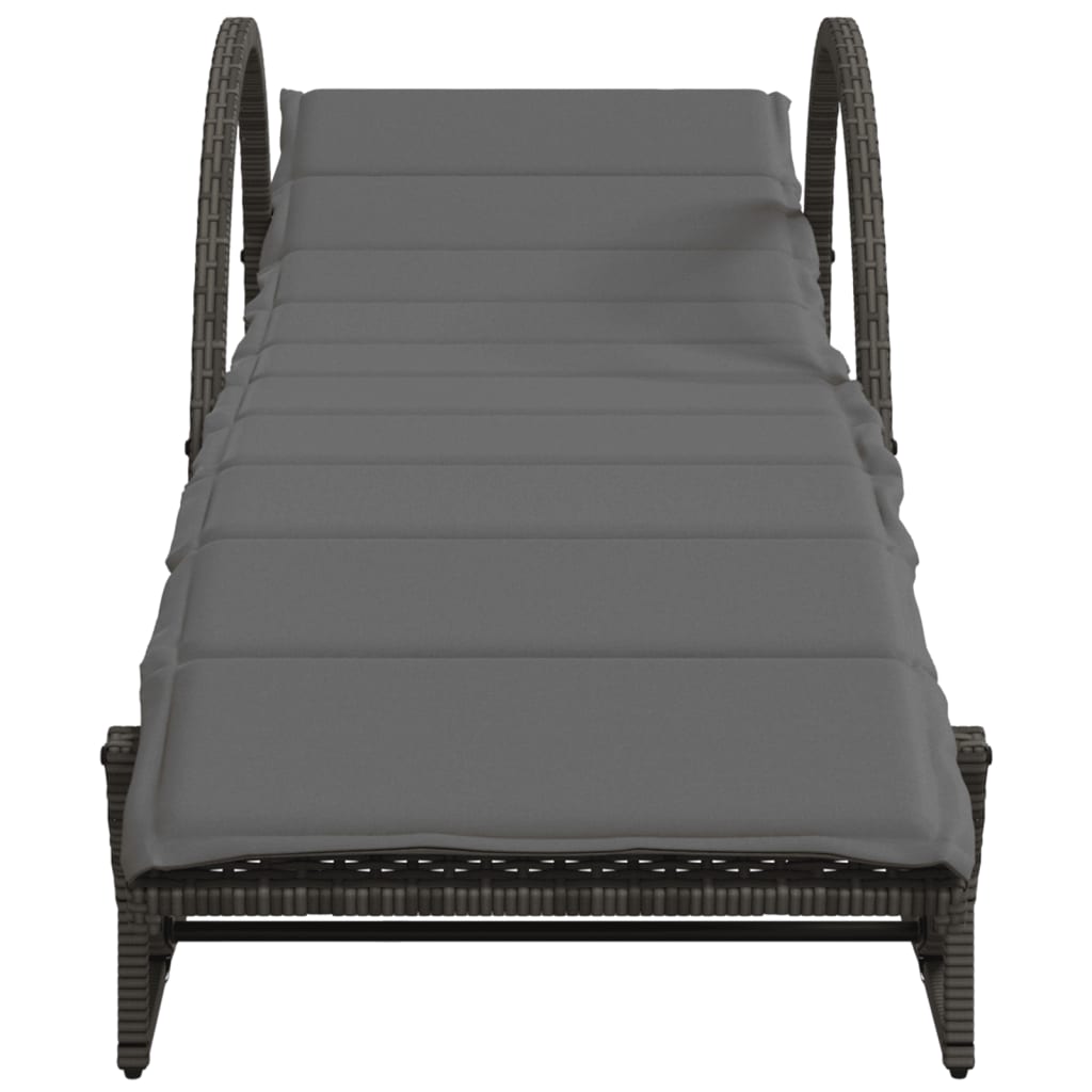 liggestole 2 stk. med bord polyrattan grå