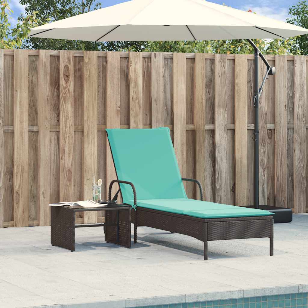 liggestol med hjul og hynder sort polyrattan