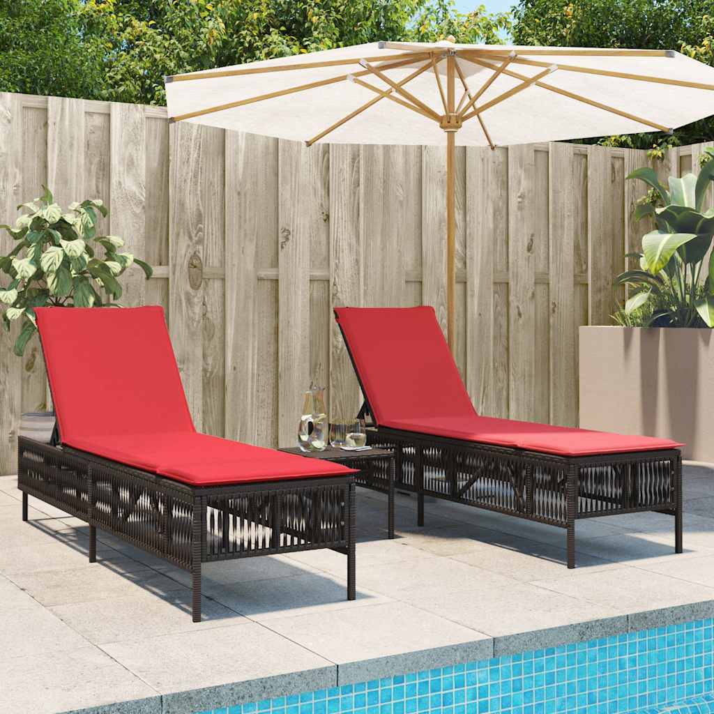 liggestole 2 stk. med bord brun polyrattan