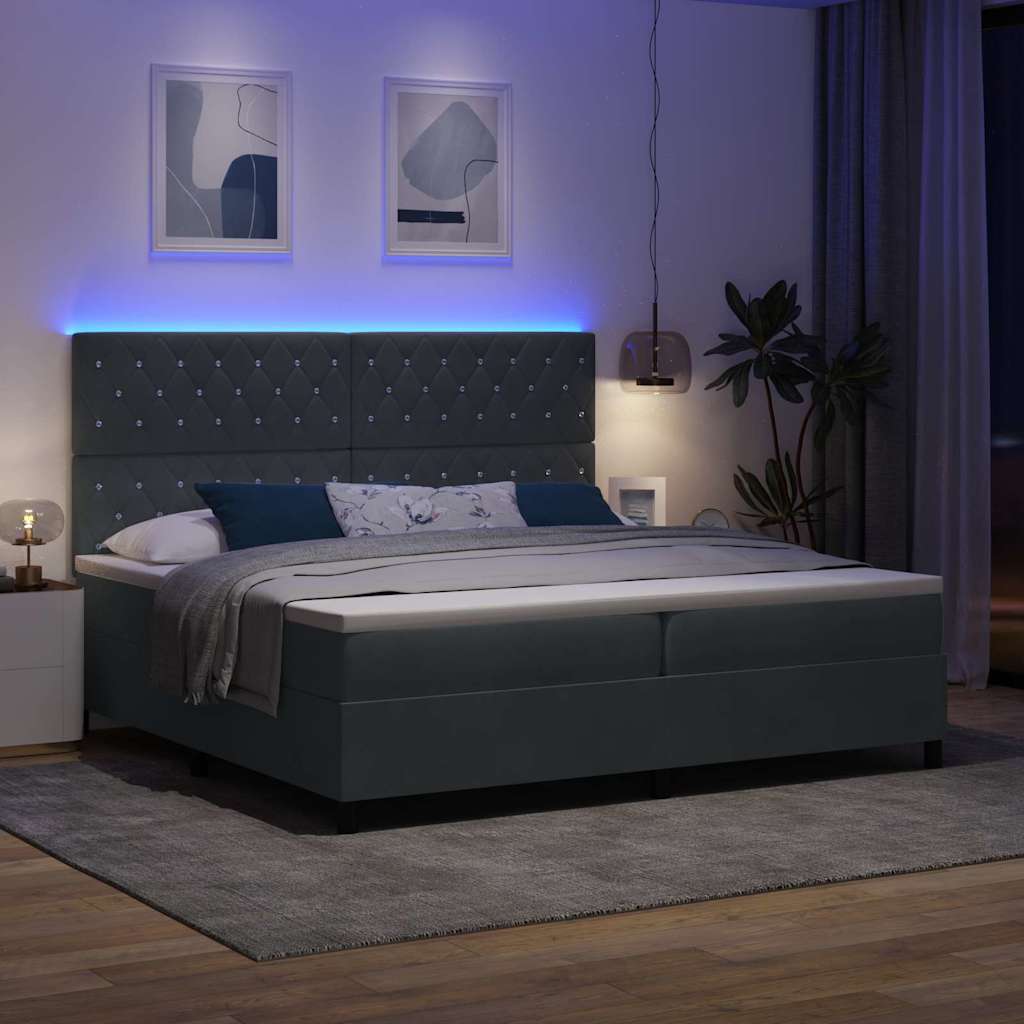 LED Box Spring Bed med madras Mørkegrå 200 x 200 cm Fløjl