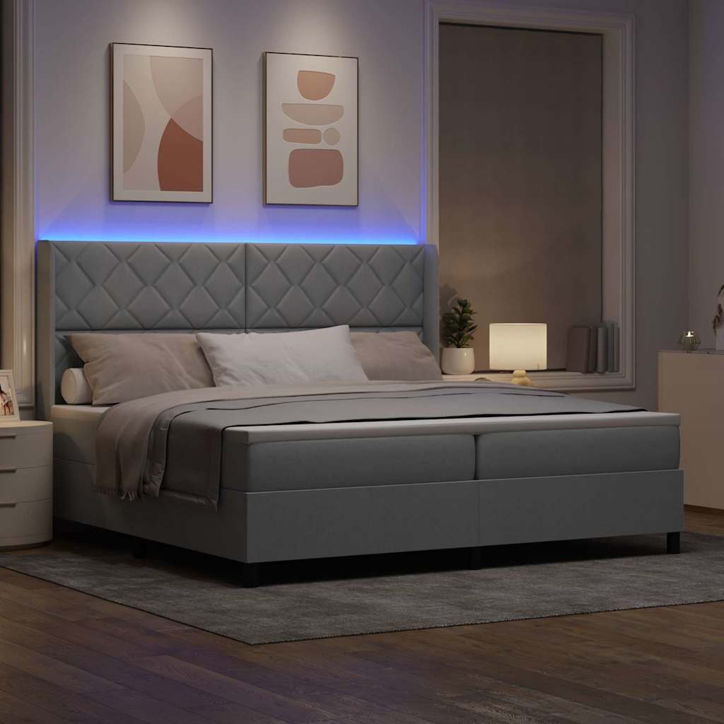 LED Box Spring Bed med hovedgærde Lysegrå 200 x 200 cm Stof