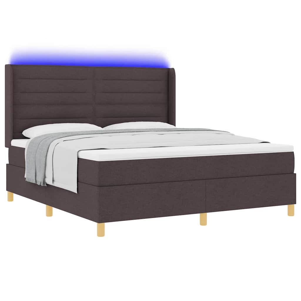 Box spring seng med LED-lysstrimler Brun 180 x 200 cm Stof