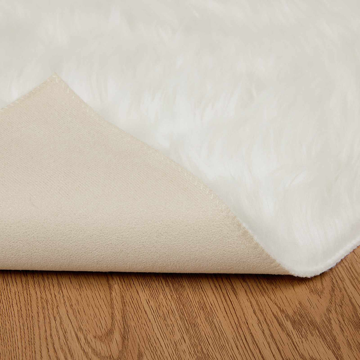 Fuskobbel lammeskindstæppe TAFALLA Hvid 60 x 110 cm Polyester