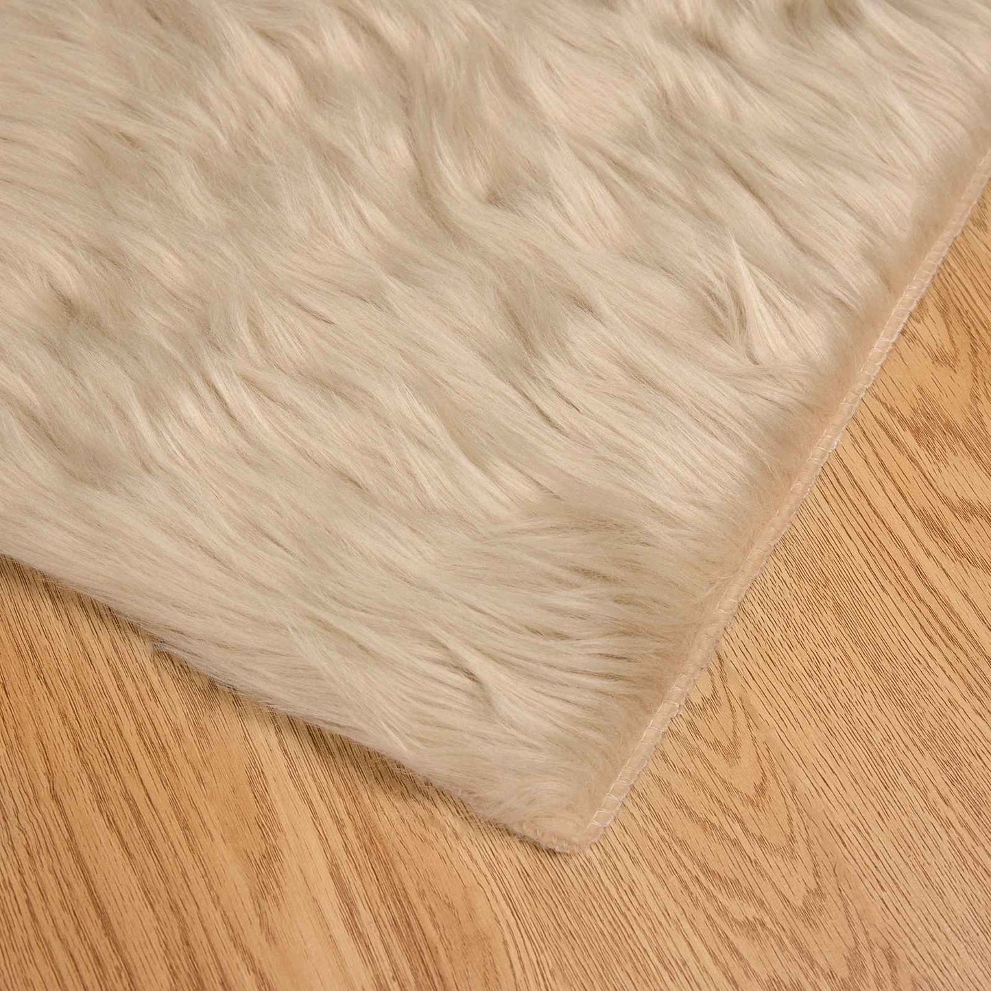 Fuskobbel lammeskindstæppe TAFALLA Beige 140 x 200 cm Polyester
