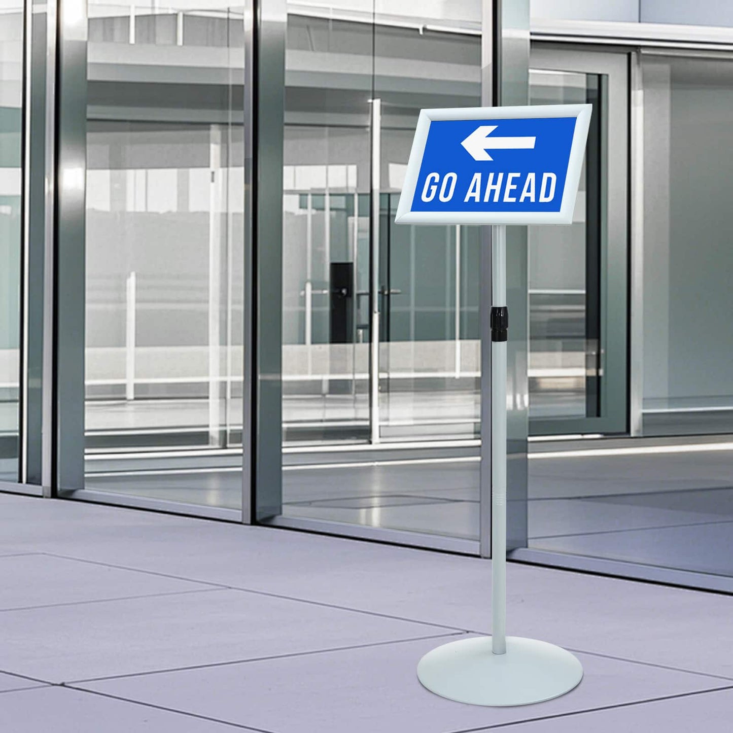 Pedestal Plakatstand 33 x 33 x 123 cm PVC og Stål Sølv