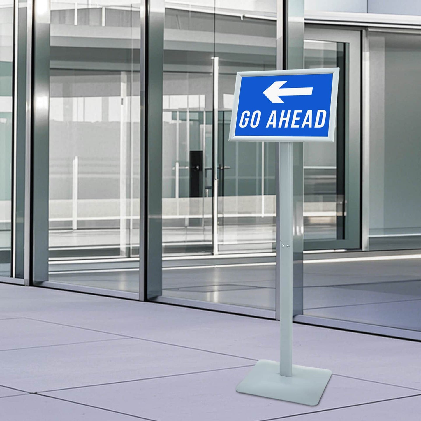 Pedestal Plakatstand 32 x 27 x 119 cm Støbejern Sølv